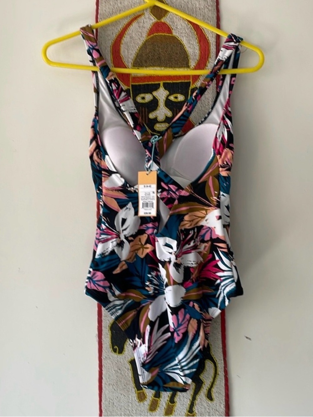 Tropical Floral One-Piece Swimsuit - Multicolor - Picture 2 of 3